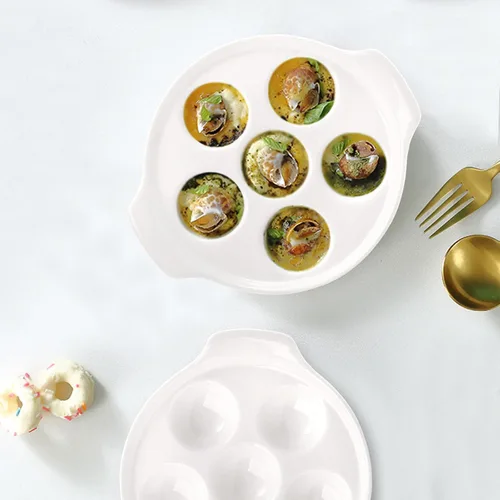 Vista 6 de Okllen Paquete de 4 platos Escargot de cerámica con 6 agujeros y asas, plato de caracol de mariscos de 6.5 pulgadas, platos con pies, platos blancos