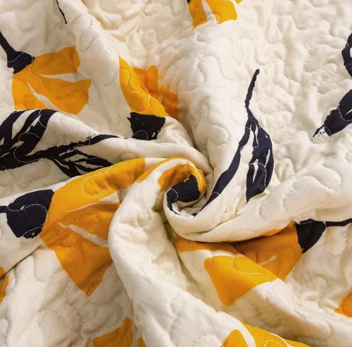 Vista 4 de DaDa Bedding - Juego de colcha acolchada con diseño floral botánico de flores amarillas y doradas, diseño de tulipanes de primavera, bordes