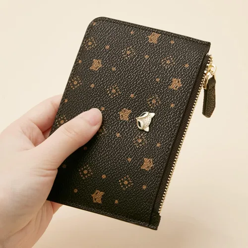 Vista 7 de FOXLOVER Cartera pequeña de cuero de PVC para mujer, con bloqueo RFID, bolsillo compacto con cremallera, cartera delgada con ventana
