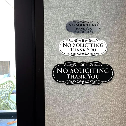 Vista 5 de Letrero con frase en inglés "NO SOLICITING Thank You