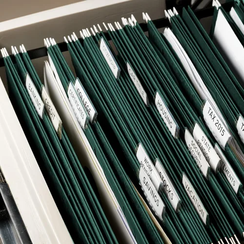 Vista 7 de HERKKA Carpetas colgantes para archivos, paquete de 30 carpetas colgantes reforzadas de tamaño legal con expansión de servicio pesado de 0 pulgadas