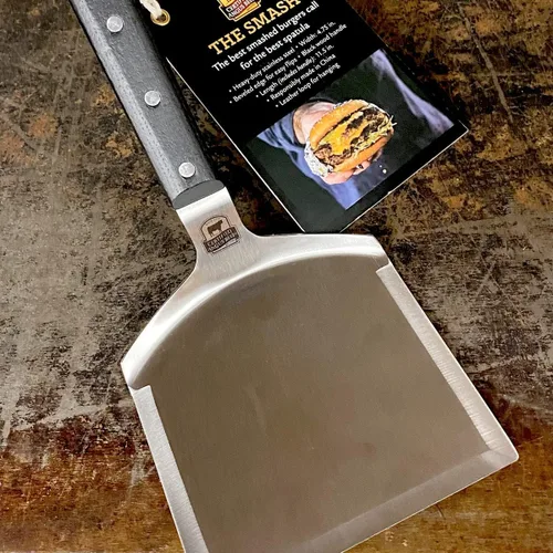 Vista 4 de Certified Angus Beef The Smash - Espátula de hamburguesa Big Smash de acero inoxidable resistente para accesorios de plancha, utensilios de cocina