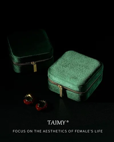 Vista 7 de TAIMY Joyero de viaje de terciopelo de felpa, pequeño estuche de joyería de viaje, mini cajas organizadoras de viaje portátiles para anillos