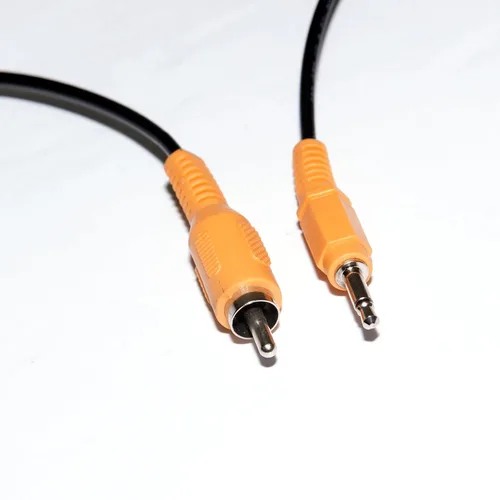 Vista 2 de Cable de videocámara de audio y video adaptador macho de 6 pies y 0.138 in AV a RCA
