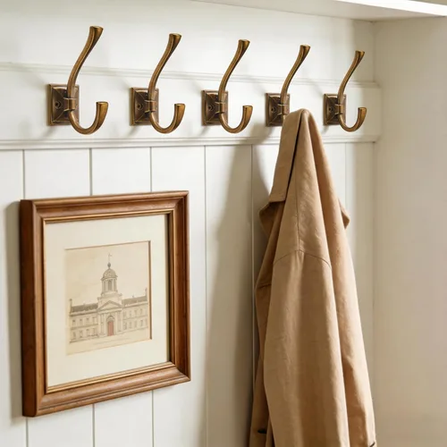 Vista 6 de TUNNY Paquete de 5 ganchos para colgar en la pared de diseño antiguo, ganchos de latón antiguo, gancho para toallas para armario de zapatos