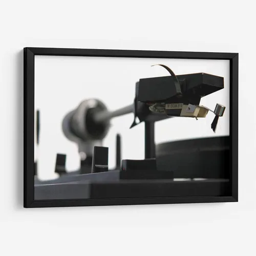 Vista 7 de Canvas Lab Turntable I by Renee W. Stramel 11 x 7 in Fine Art Framed Print, Frame Color: Black, With Mat Architecture, Black and White