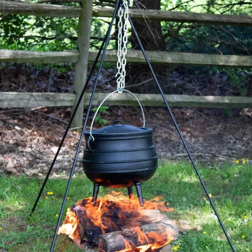 Vista 4 de Lehman's Campfire - Olla de hierro fundido con 3 patas y tapa, 9.5 pulgadas, 1.5 galones