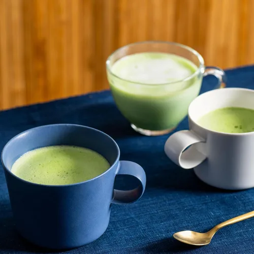 Vista 7 de Rishi Tea Barista Matcha - Polvo de té verde matcha japonés orgánico de uso diario para bebidas matcha de calidad de cafetería, caliente o helado