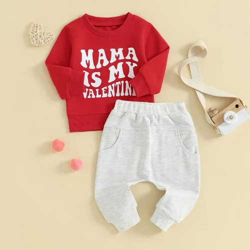 Vista 3 de Conjunto de ropa de 2 piezas para bebé niño para el día de San Valentín con estampado de mamá es mi San Valentín, sudadera con cuello redondo