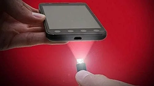 Vista 3 de El cable microUSB LED brillante funciona para la zona de bomba BluAnt con luz LED activada al tacto (5 pies)
