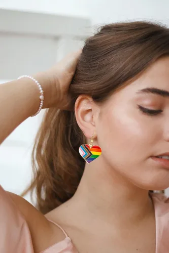 Vista 6 de Heart Shape Pride Dangle Earrings Gay and Lesbian LGBT Pride Gifts Jewelry