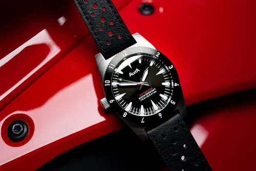 Vista 6 de Alsta Motoscaphe 120 - Reloj de motocicleta superautomático para mano izquierda con correa de cuero italiano negro Alsta Motoscaphe - Piel italiana