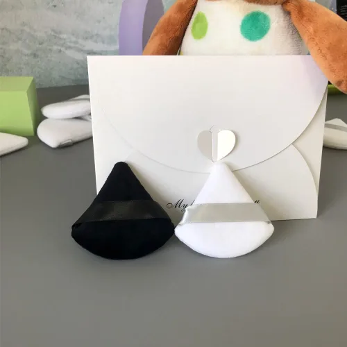 Vista 6 de 6 esponjas de maquillaje en polvo cosmético para base de algodón, almohadillas de maquillaje triangulares suaves, esponjas de maquillaje negras