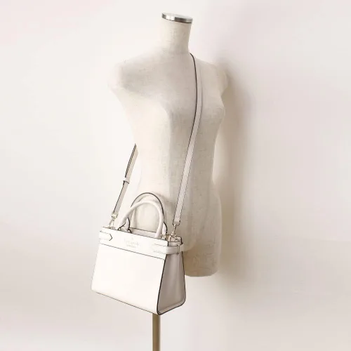 Vista 5 de Kate Spade New York Staci - Bolso pequeño de piel Saffiano en pergamino Pergamino
