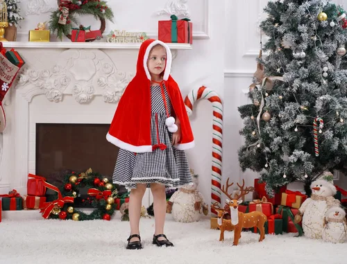 Vista 9 de IDOPIP Vestido de fiesta de Navidad para mujeres y niñas, vestido de tutú a cuadros rojos con capa con capucha, disfraz familiar a juego