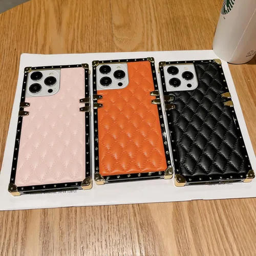 Vista 8 de Changjia Funda para iPhone 15 Pro Max para mujer, bonita decoración dorada de lujo, esquina de TPU suave, parachoques elegante, a prueba de golpes