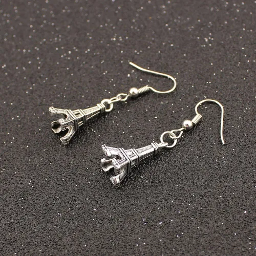 Vista 3 de Pendientes largos chapados en plata envejecida con diseño de torre Eiffel 3D estilo vintage