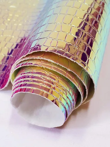 Vista 2 de Fabric Empire Tapicería de vinilo holográfica en relieve holograma de cocodrilo holográfico material de tela brillante 54 pulgadas de ancho vendido