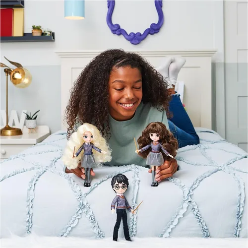 Vista 7 de Wizarding World Harry Potter - Muñeca de moda de 8 pulgadas, a partir de 5