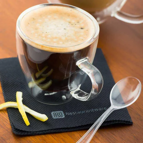 Vista 3 de Restaurantware Forma - Tazas pequeñas de 3 onzas para café expreso, 10 tazas transparentes de doble pared, mango integrado que no se astilla, tazas