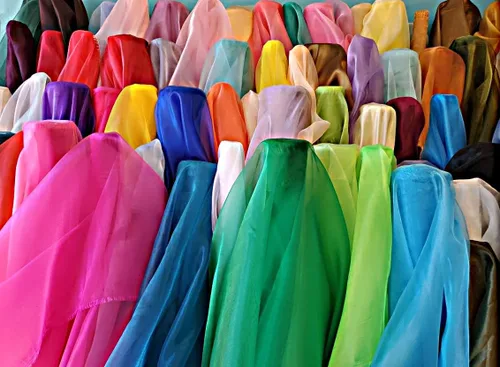 Vista 6 de Paquete de 10 yardas de tela de organza transparente para vestidos de boda, moda, manualidades, decoraciones, seda brillante de 44 pulgadas, más