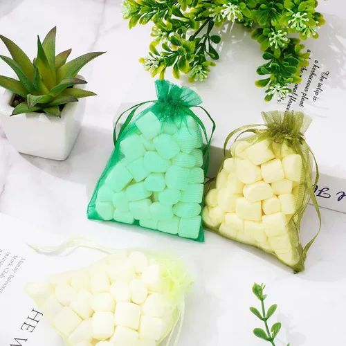 Vista 3 de Whaline 120 bolsas de organza con cordón, bolsa de regalo verde, bolsas de regalo de fiesta de Navidad, bolsas de regalo de fiesta de Navidad, verde