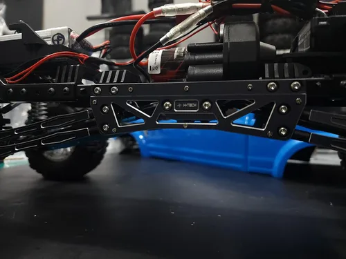 Vista 8 de H-TECH RC 1/10 CNC Kit de elevación de aluminio y enlace para CEN Racing Ford F250 Camión (negro)