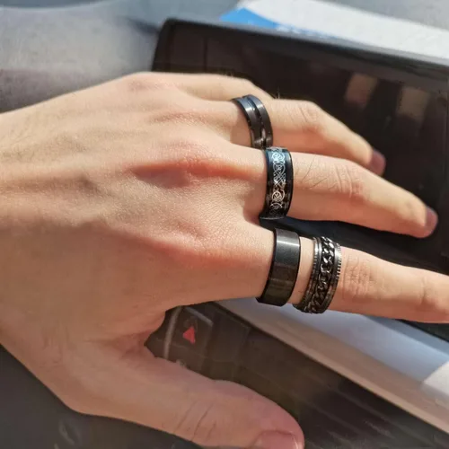 Vista 7 de Besteel 16 anillos de acero inoxidable para hombres y mujeres, anillos para aliviar la ansiedad, cadena fresca, bordes biselados, banda negra celta