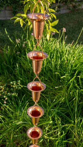Vista 3 de Stanwood Rain Chain Cadena de lluvia de cobre en forma de campana/taza, 8 pies