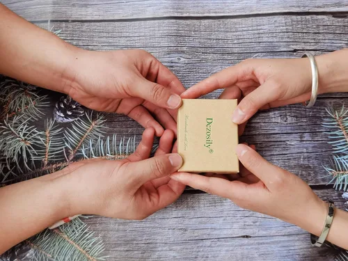 Vista 8 de Dczosily Pulseras inspiradoras para mujer, de acero inoxidable, grabadas, con mantra motivacional, regalos personalizados para mamá, hija, hermana