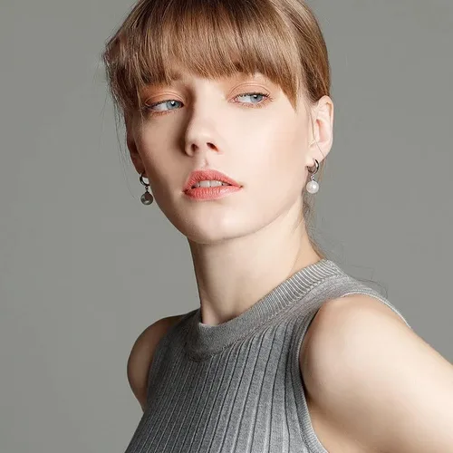 Vista 5 de Aretes colgantes de perlas AAA+ chapados en oro de 18 quilates seleccionados a mano para agricultura de agua dulce para mujer, juego de joyería
