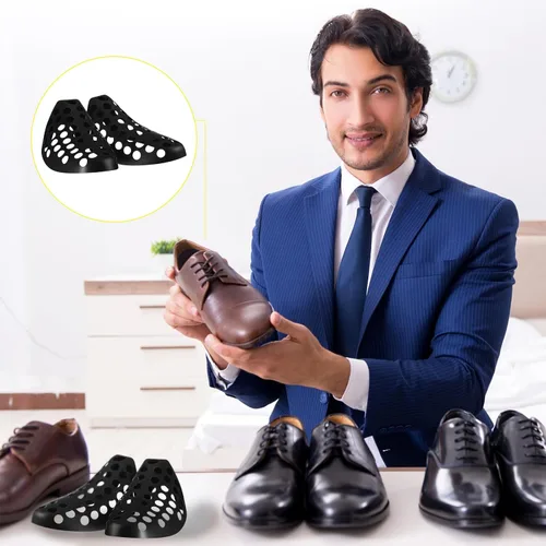 Vista 5 de 10 pares de árboles grandes de plástico para zapatos deportivos aireados para zapatos y botas, color negro