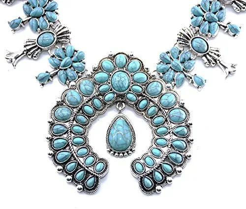 Vista 3 de Collar Lovage con dije de flor color turquesa para mujer