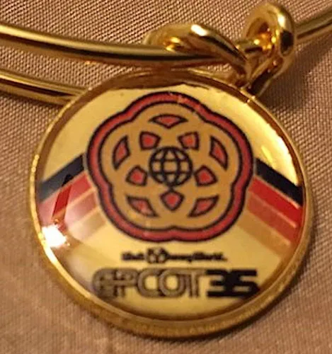 Vista 2 de Alex and Ani Disney Parks Epcot - Pulsera de 35 aniversario (dorado), No es una piedra preciosa