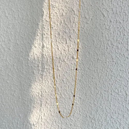 Vista 6 de BERISO Gargantilla de satélite chapada en oro de 14 quilates cadena de 3 cuentas azules cadena de eslabones con corazones abiertos cadena