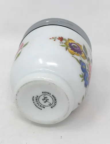 Vista 4 de Royal Worcester Porcelana Bournemouth Rosa Rosa Solo Huevo Coddler Hecho En Inglaterra