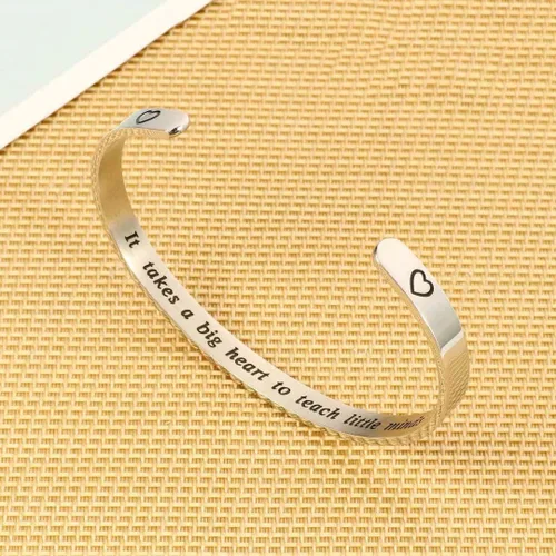 Vista 4 de M MOOHAM - Pulseras para mujeres y niñas, con citas o mantras, divertida joyería motivacional, para mejor amiga, mamá, hija, hijo, hermana, sobrina