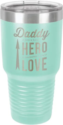 Vista 14 de DADDY SONS FIRST HERO DAUGHTERS FIRST LOVE BLACK Vaso de bebida de 30 onzas con popote y tapa superior deslizante Taza de viaje grabada con láser