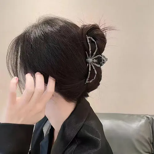 Vista 9 de Pinzas para el cabello grandes y realistas de metal negro con garra de araña, agarre fuerte, antideslizantes, accesorios para el cabello grueso