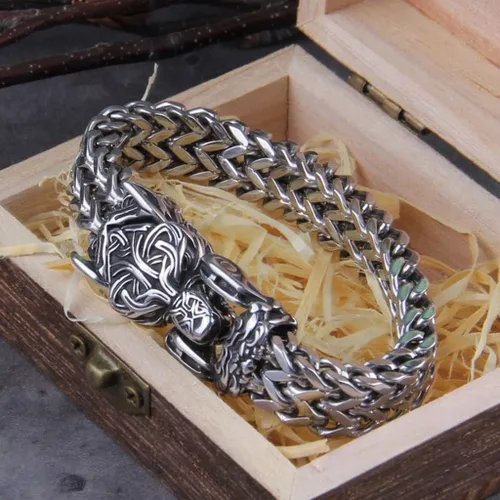 Vista 2 de Pulsera de lobo vikingo Fenrir para hombre, cadena de eslabones de Franco bizantino de acero inoxidable, joyería gótica nórdica personalizada