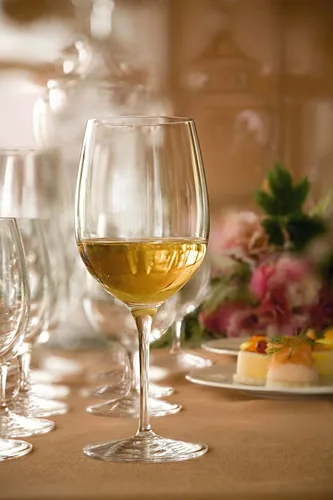 Vista 3 de Luigi Bormioli Styles - Copas de vino blanco suave de 12.75 onzas (juego de 2), 2 unidades (paquete de 1), transparente