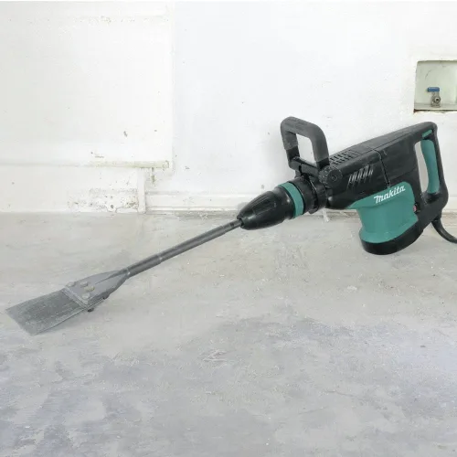 Vista 3 de Makita HM1203C Martillo de demolición de 20 libras, acepta brocas SDS-MAX