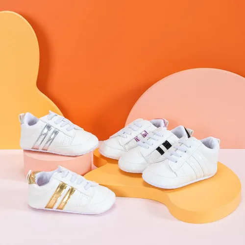 Vista 2 de KIDSUN Zapatos deportivos de cuero para bebés y niñas con suela suave antideslizante para recién nacidos zapatos casuales para primer caminante