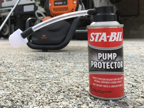 Vista 14 de STA-BIL Protector de bomba, 4 oz Protege las bombas de lavado a presión durante el almacenamiento con anticongelante y lubricante.