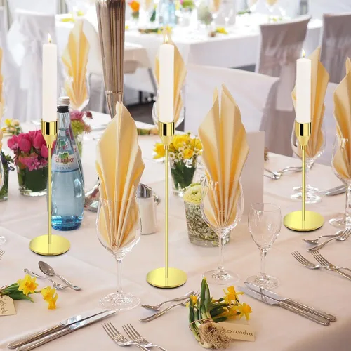 Vista 8 de Juego de 3 candelabros dorados para velas LED de 3/4 pulgadas de grosor y velas LED altas, portavelas cónico decorativo para bodas, cenas, fiestas
