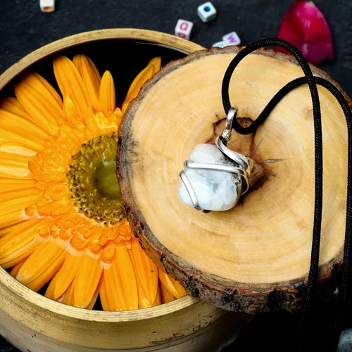 Vista 6 de PYOR Collar con colgante curativo de Reiki de cristal, gemas de buena suerte, prosperidad, riqueza, piedras preciosas naturales, collares de buena