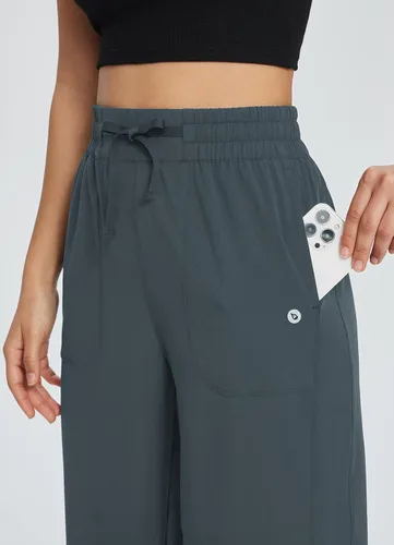 Vista 3 de BALEAF Pantalones capri de pierna ancha para mujer, pantalones holgados de secado rápido, bolsillos UPF50+ atléticos, casuales, entrenamiento, yoga
