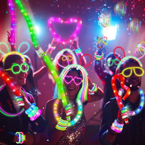 Vista 6 de SHQDD Suministros de fiesta, recuerdos de fiesta que brillan en la oscuridad para adultos y niños, 27 accesorios de carnaval, 56 juguetes con luz