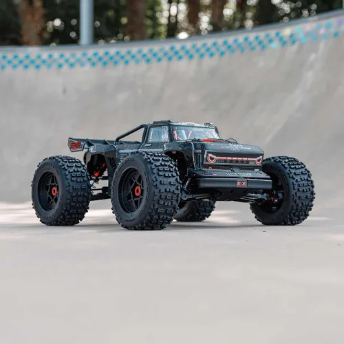 Vista 3 de ARRMA Camión RC Outcast 4X4 8S BLX 1/5 Camión de Acrobacias Negro RTR (Transmisor y Receptor Incluidos, Batería y Cargador No Incluidos) ARA5810V2T1