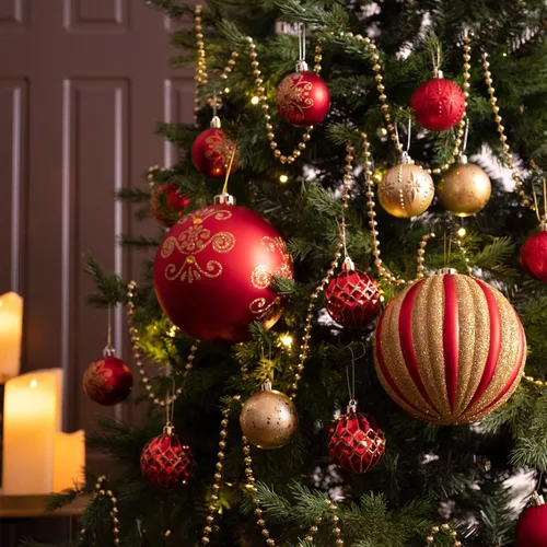 Vista 2 de Valery Madelyn Adorno grande para árboles de Navidad, 4 unidades, 5.9 pulgadas, rojo y dorado, inastillable, adornos de bola colgante de lujo a